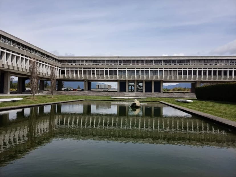 Simon Fraser University (SFU)