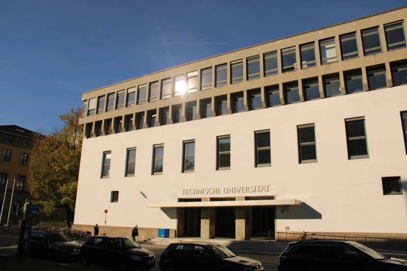 Technische Universität München (TUM)